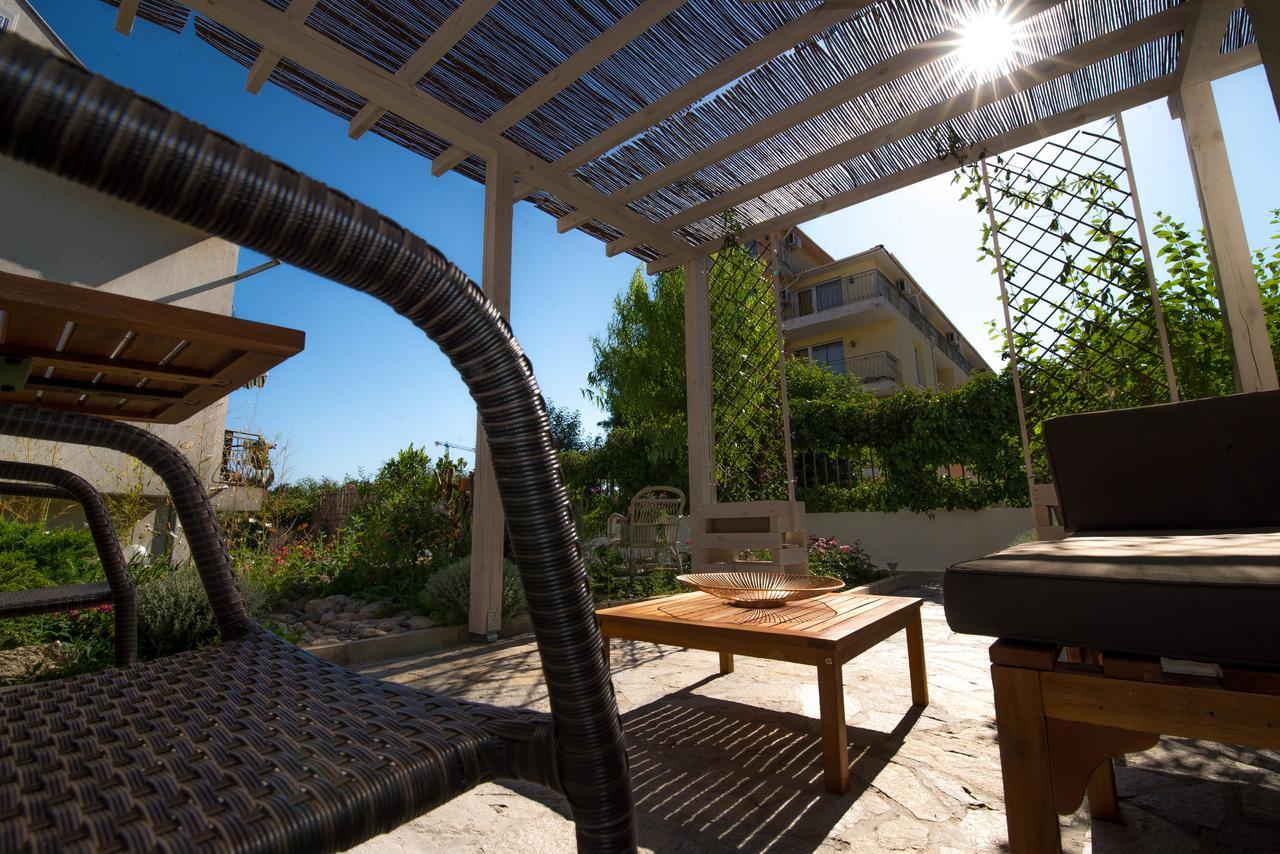 The Poolhouse Apartment Sunny Beach Exterior photo